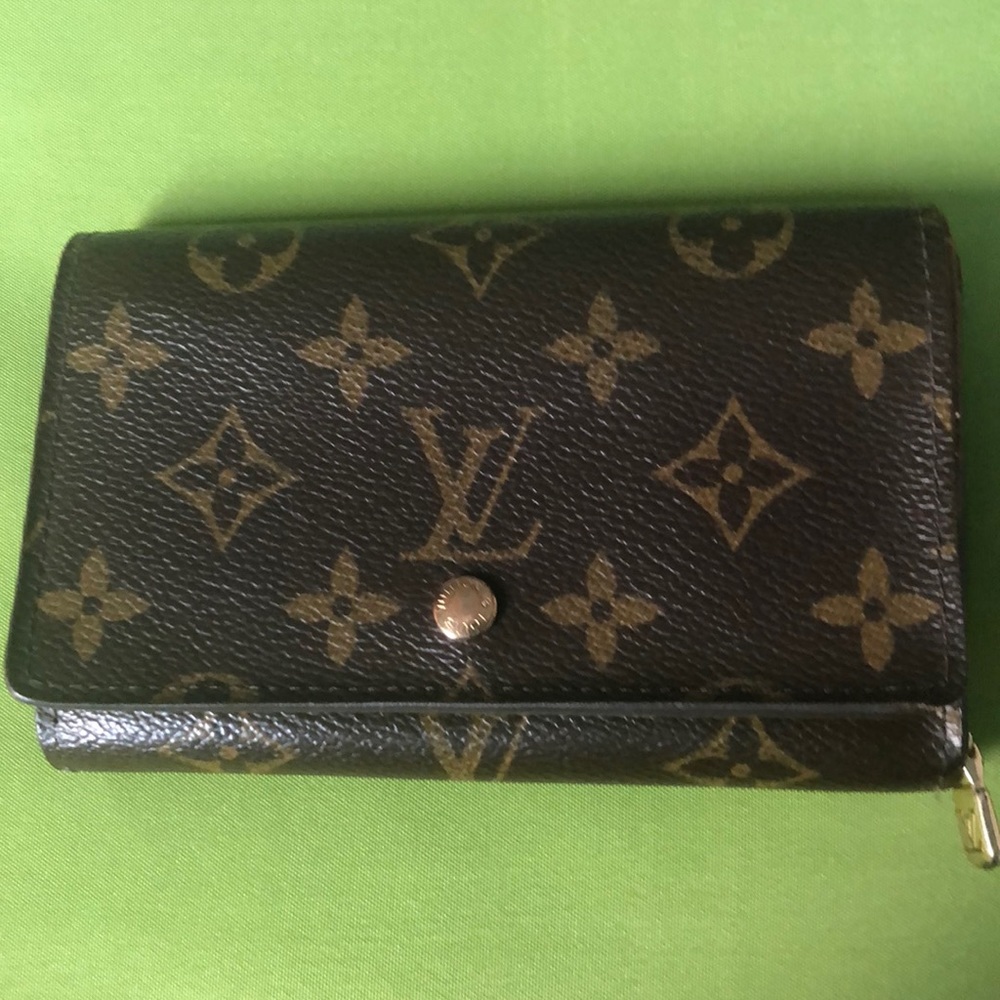 LV wallet